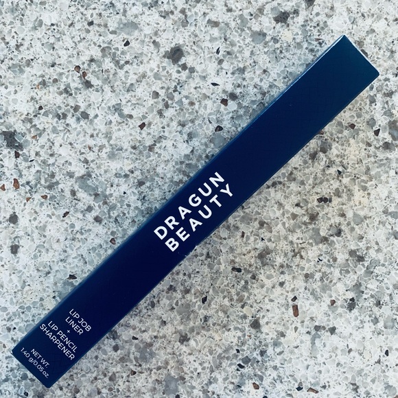 NWT Dragun Beauty Lip Job Liner w/ pencil sharpener - Picture 5 of 8